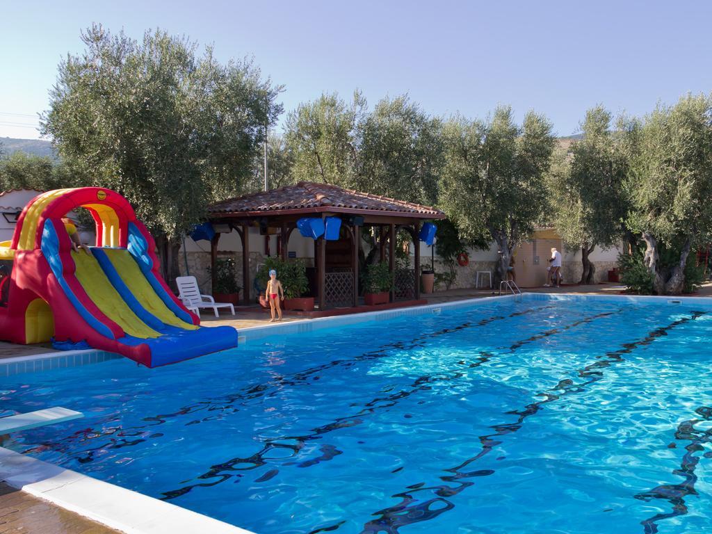 Camping Village Degli Ulivi Mattinata Exteriér fotografie