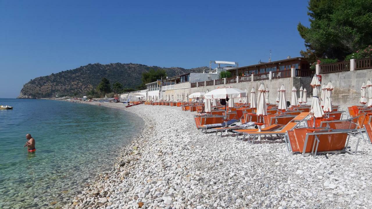 Camping Village Degli Ulivi Mattinata Exteriér fotografie