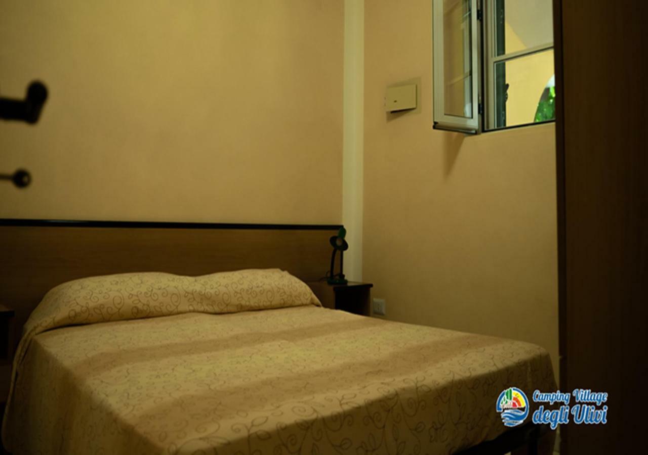 Camping Village Degli Ulivi Mattinata Exteriér fotografie