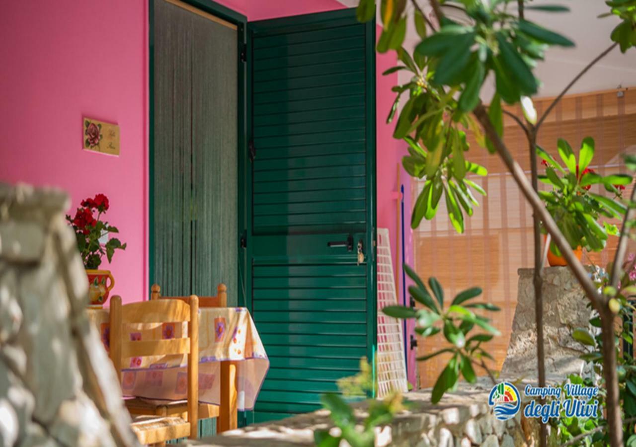 Camping Village Degli Ulivi Mattinata Exteriér fotografie