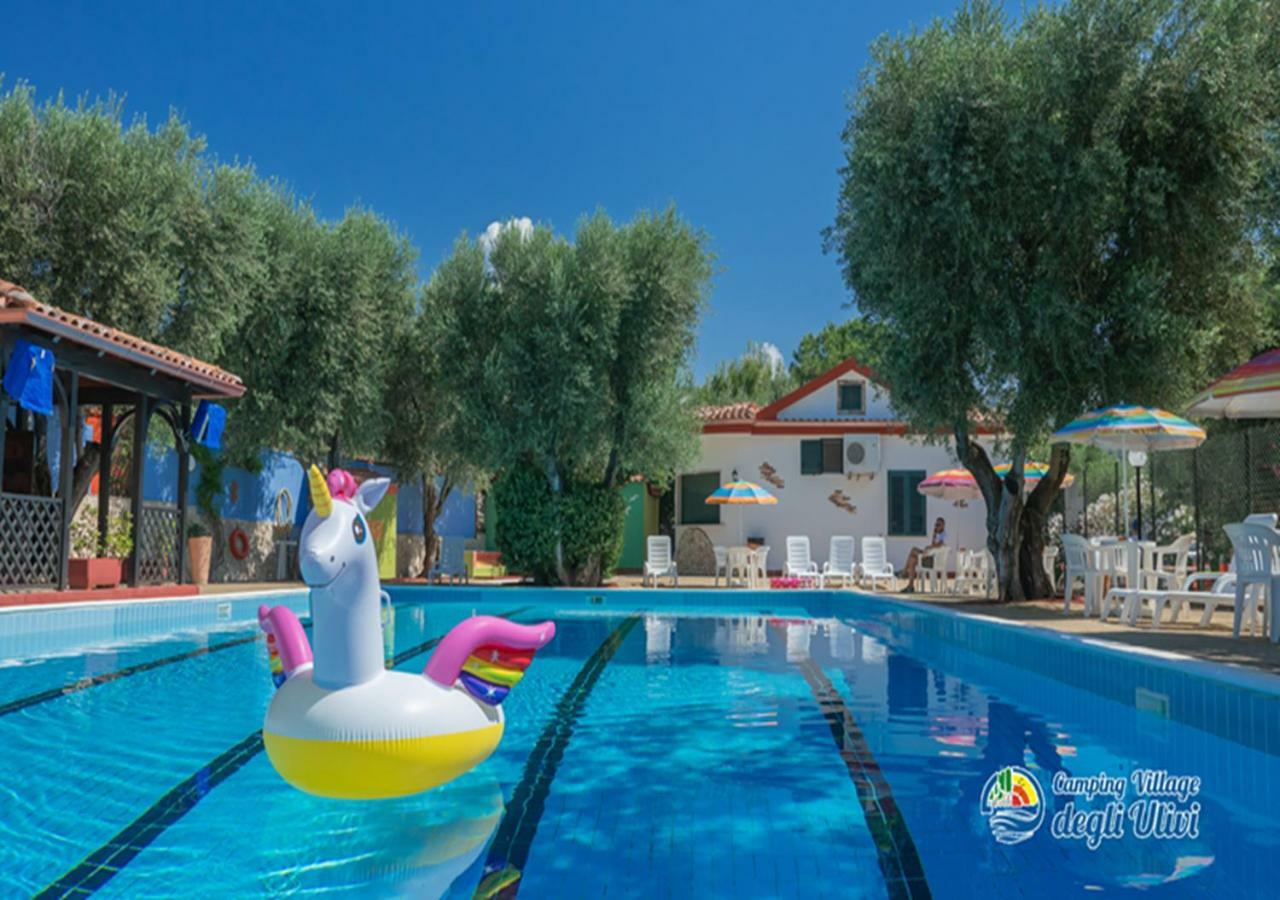 Camping Village Degli Ulivi Mattinata Exteriér fotografie